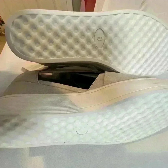 NWOT - Light Gray Wedge Sneakers with Cut out (Size 8) - Picture 6 of 8